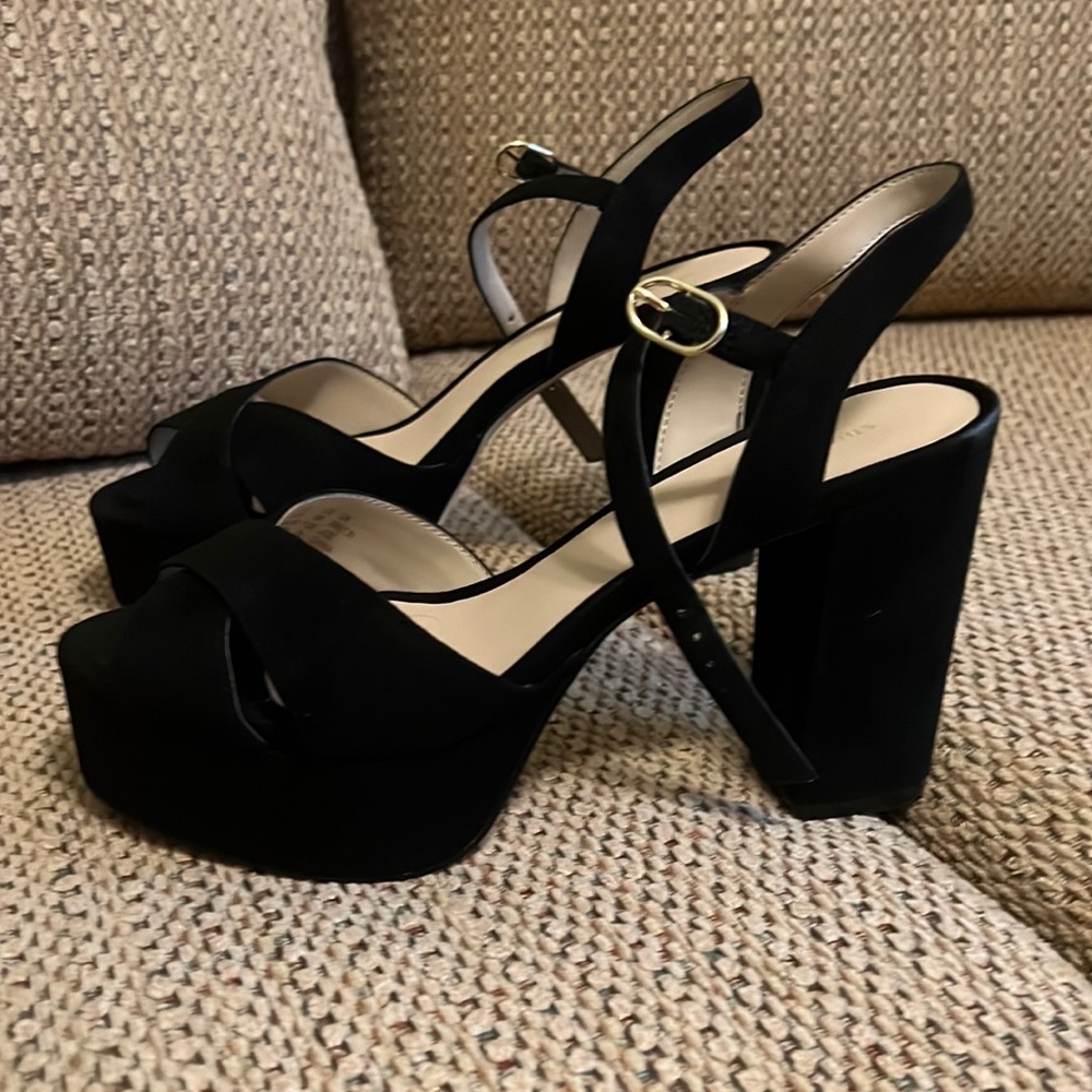 Stuart Weitzman suede shoes